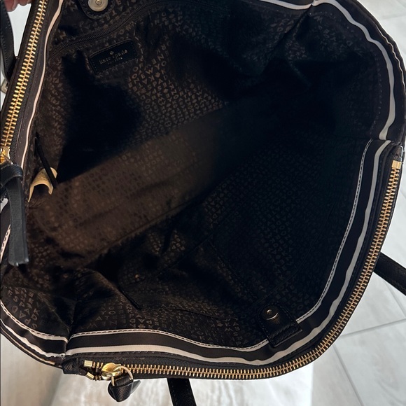Kate spade tote - Picture 3 of 8
